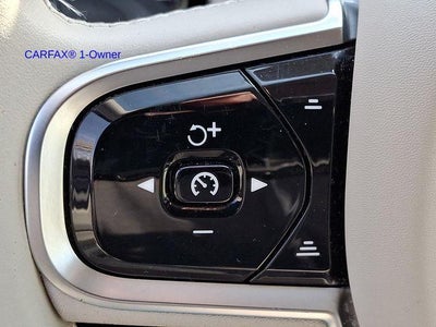 2024 Volvo XC60 B5 AWD Plus Dark Theme
