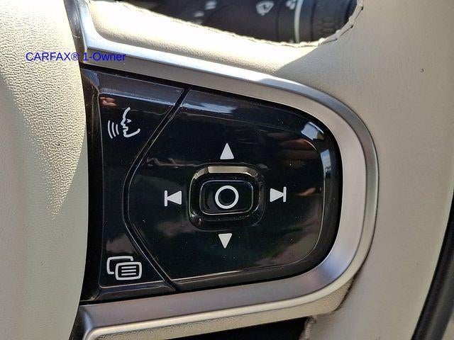 2024 Volvo XC60 B5 AWD Plus Dark Theme