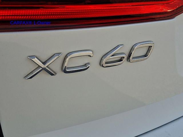 2024 Volvo XC60 B5 AWD Plus Dark Theme