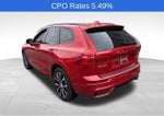 2024 Volvo XC60 B5 AWD Plus Dark Theme