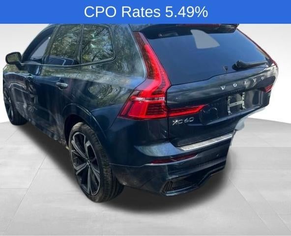 2024 Volvo XC60 B5 AWD Ultimate Dark Theme