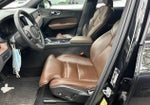2024 Volvo XC60 B5 AWD Ultimate Dark Theme