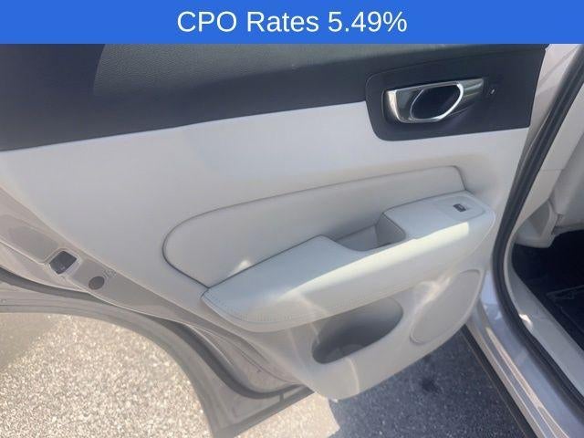 2023 Volvo XC60 B5 AWD Plus Bright Theme