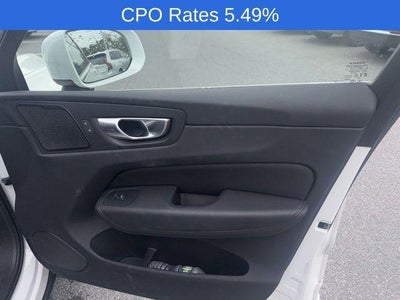 2023 Volvo XC60 B5 AWD Plus Bright Theme