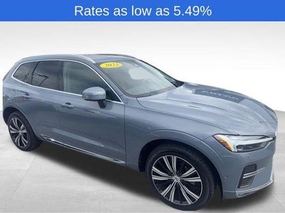 2023 Volvo XC60 B5 AWD Plus Bright Theme