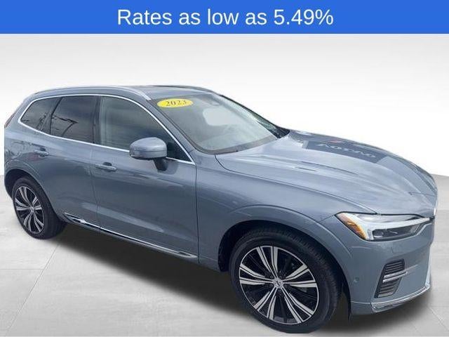 2023 Volvo XC60 B5 AWD Plus Bright Theme