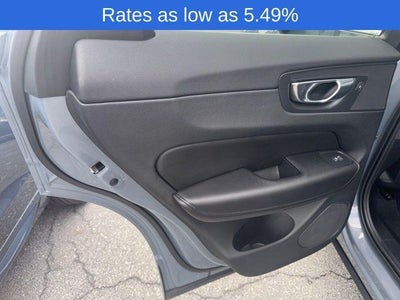 2023 Volvo XC60 B5 AWD Plus Bright Theme