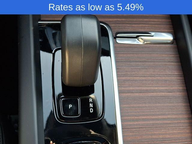 2023 Volvo XC60 B5 AWD Plus Bright Theme