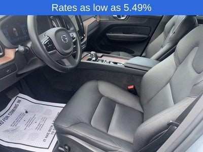 2023 Volvo XC60 B5 AWD Plus Bright Theme