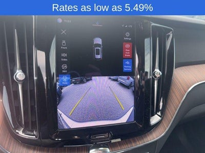 2023 Volvo XC60 B5 AWD Plus Bright Theme