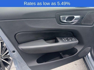 2023 Volvo XC60 B5 AWD Plus Bright Theme