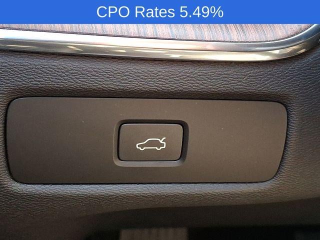 2023 Volvo XC60 B5 AWD Plus Bright Theme