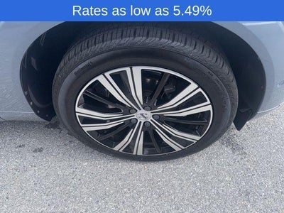 2023 Volvo XC60 B5 AWD Plus Bright Theme