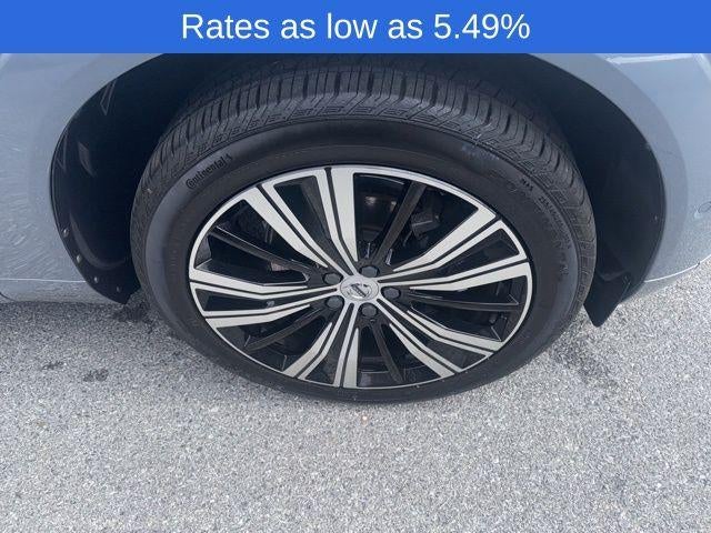 2023 Volvo XC60 B5 AWD Plus Bright Theme