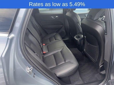 2023 Volvo XC60 B5 AWD Plus Bright Theme