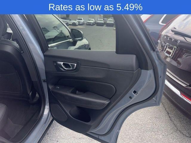 2023 Volvo XC60 B5 AWD Plus Bright Theme