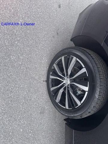 2023 Volvo XC60 B5 AWD Plus Dark Theme