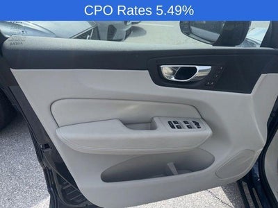 2023 Volvo XC60 B5 AWD Plus Dark Theme