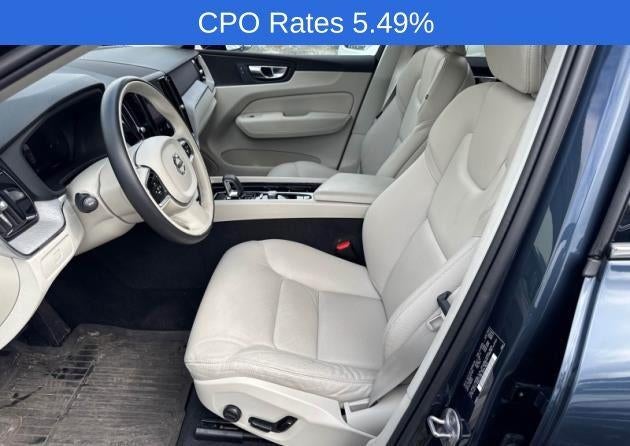 2023 Volvo XC60 B5 AWD Plus Dark Theme