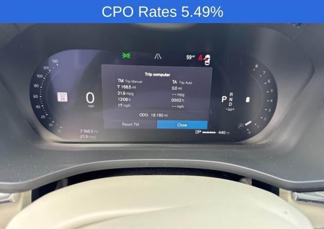 2023 Volvo XC60 B5 AWD Plus Dark Theme