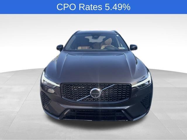 2023 Volvo XC60 B5 AWD Plus Dark Theme