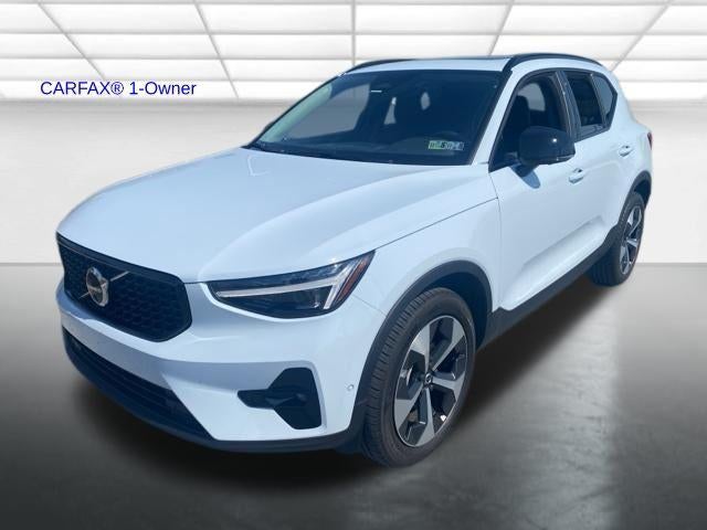 2026 Volvo XC40 B5 AWD Plus