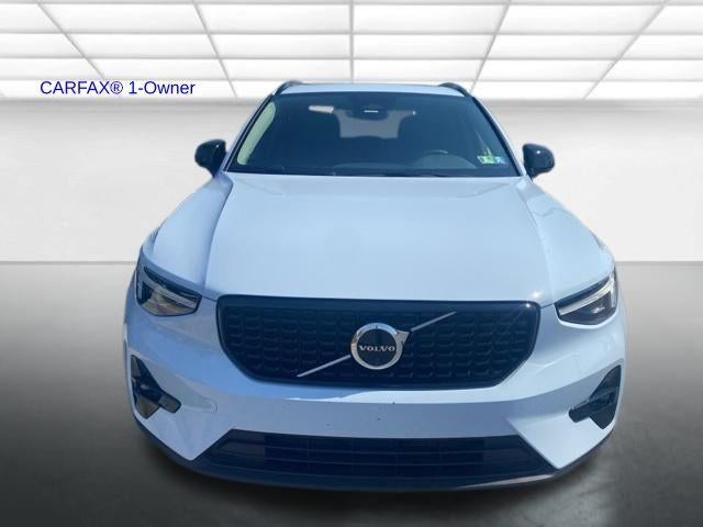 2026 Volvo XC40 B5 AWD Plus