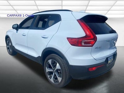 2026 Volvo XC40 B5 AWD Plus
