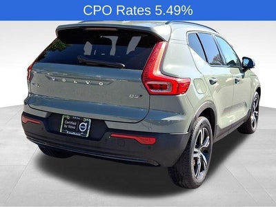 2023 Volvo XC40 B5 AWD Plus Dark Theme