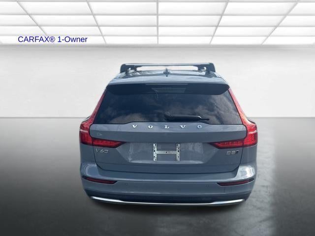 2024 Volvo V60 Cross Country B5 AWD Plus