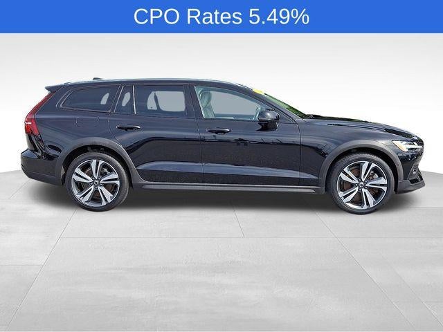 2024 Volvo V60 Cross Country B5 AWD Plus