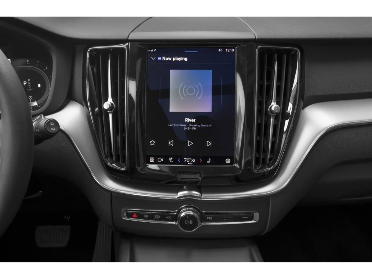 2025 Volvo XC60 B5 AWD Plus