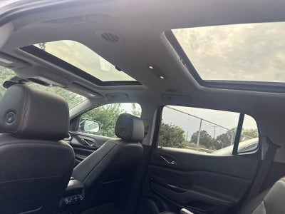 2022 GMC Acadia AWD AT4