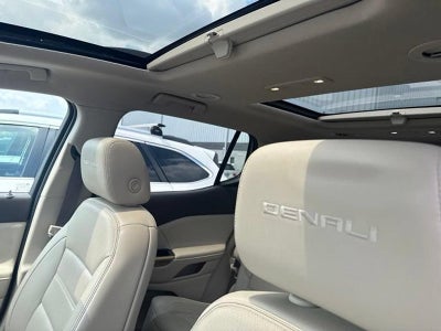 2018 GMC Acadia AWD Denali