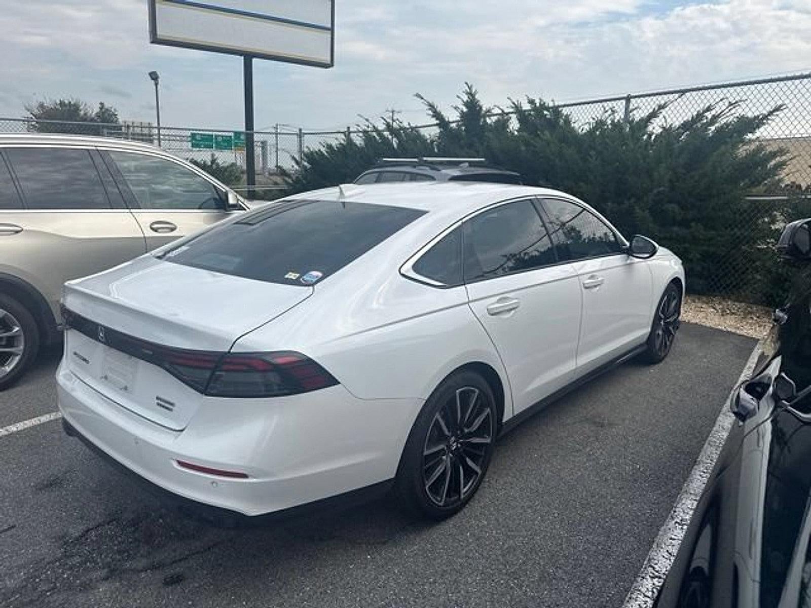 2023 Honda Accord Hybrid Touring Sedan w/o BSI