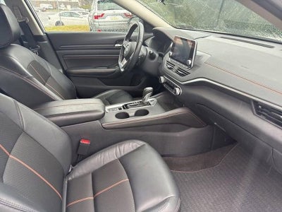 2022 Nissan Altima 2.5 SR AWD Sedan
