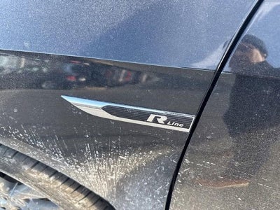 2017 Volkswagen Passat R-Line w/Comfort Pkg Auto