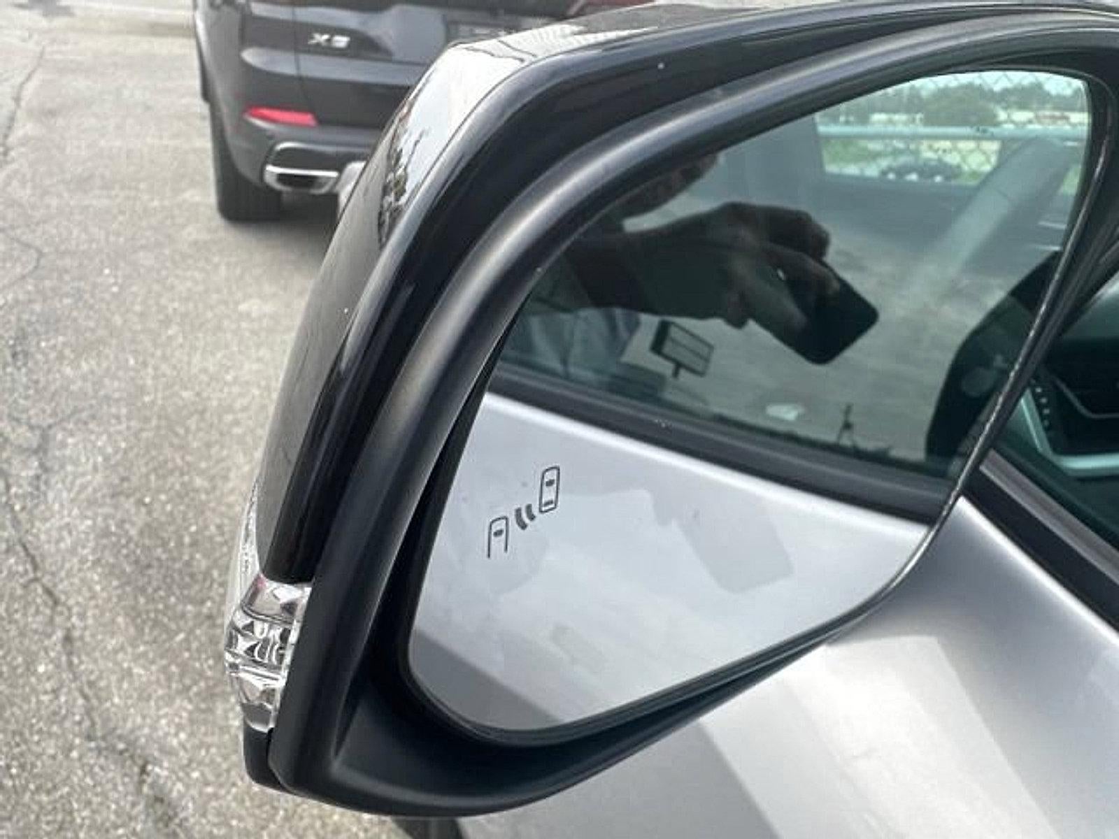 2019 Toyota RAV4 Hybrid XSE AWD (Natl)
