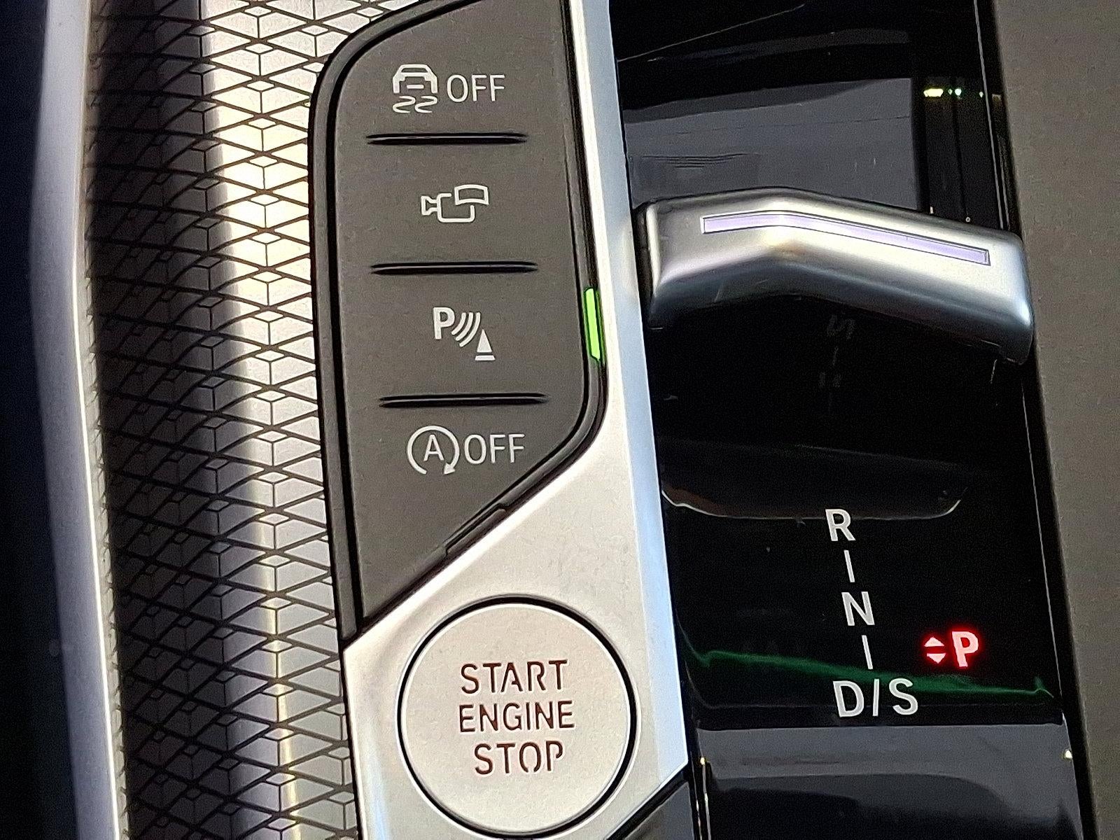 2025 BMW 330i xDrive Sedan