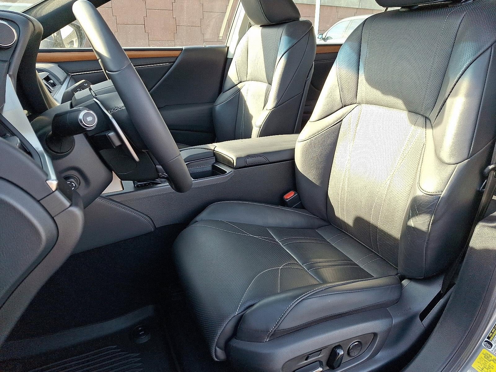 2020 Lexus ES 300h Luxury FWD