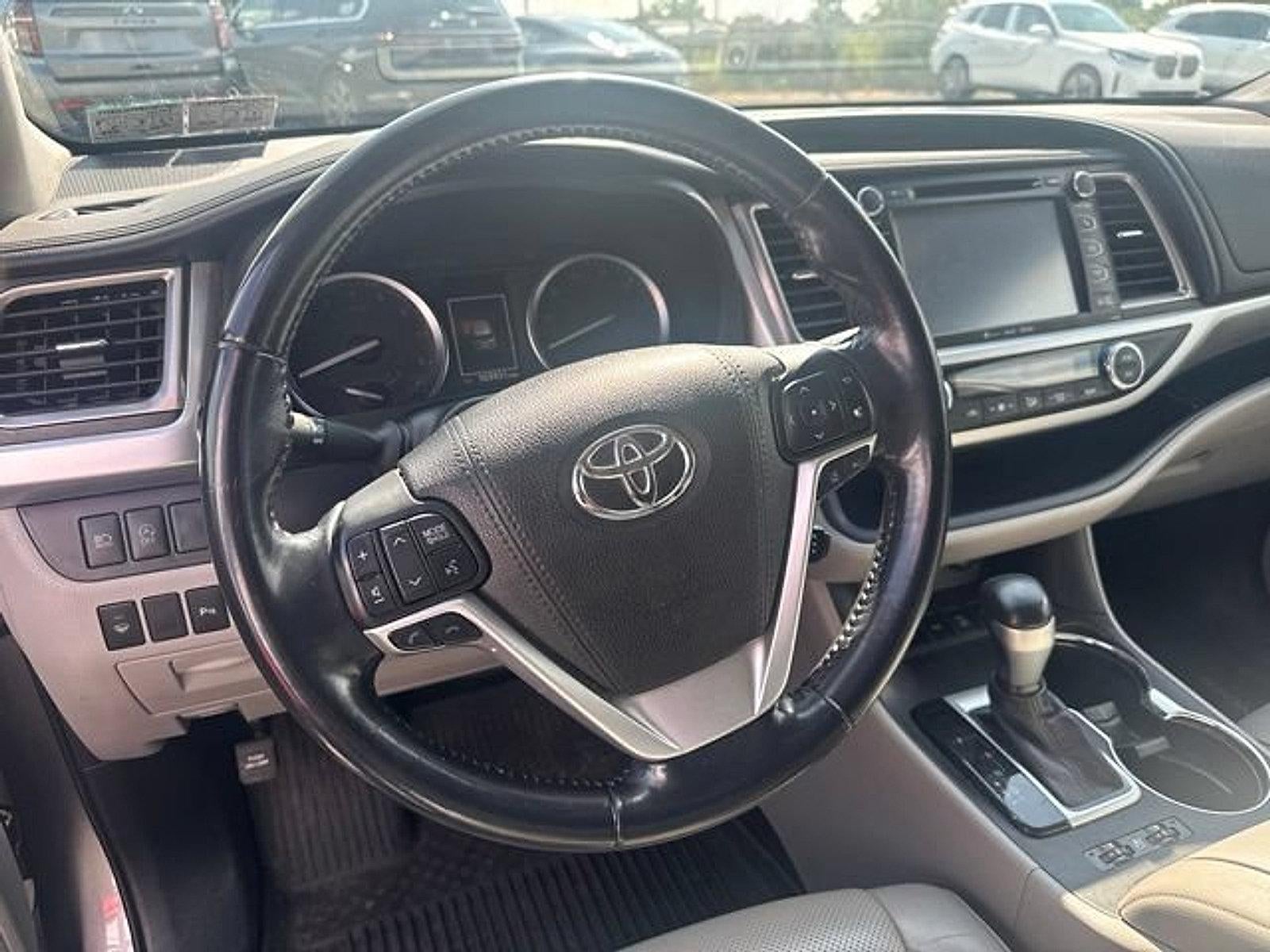 2018 Toyota Highlander Limited V6 AWD (Natl)