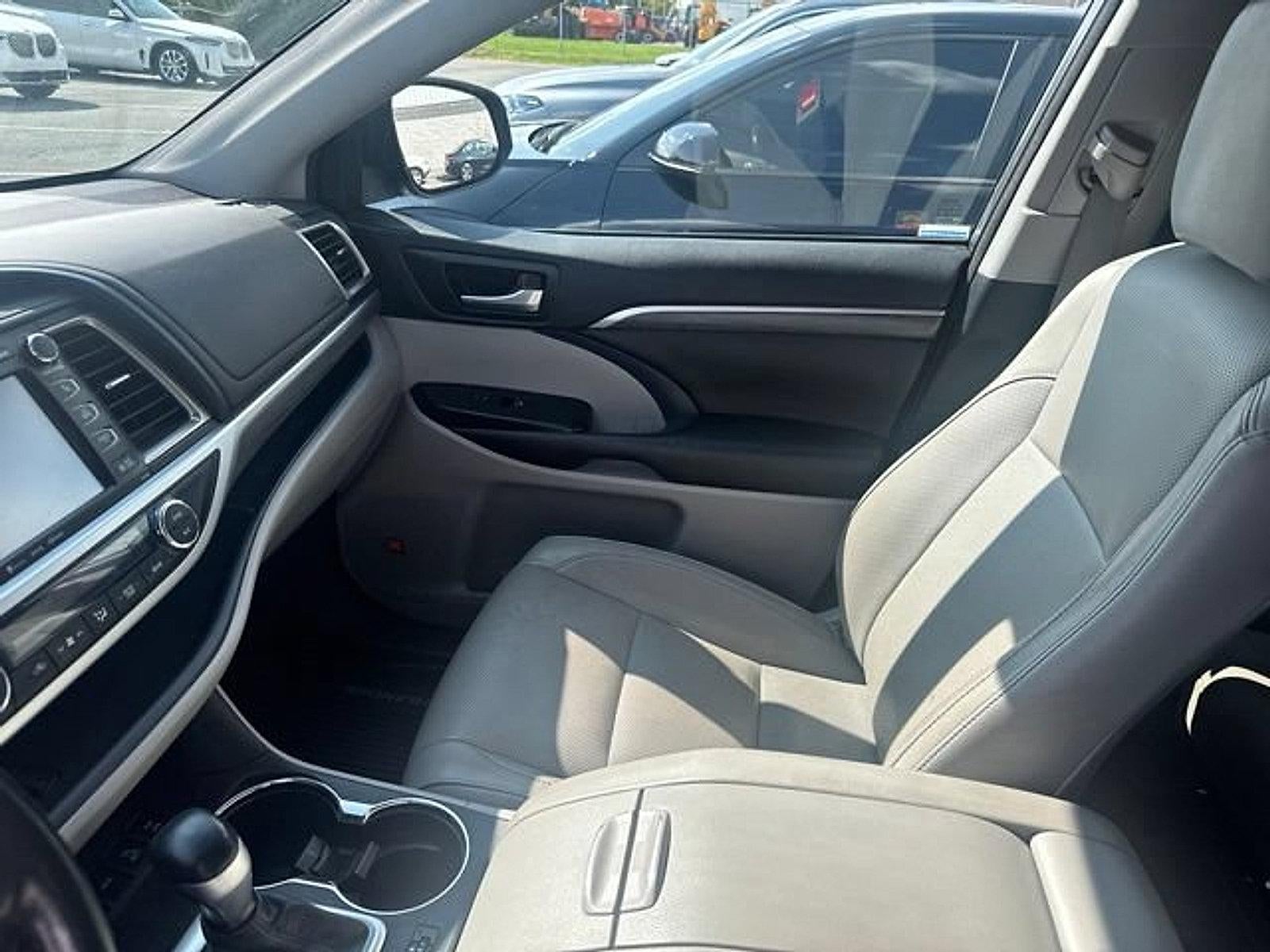2018 Toyota Highlander Limited V6 AWD (Natl)