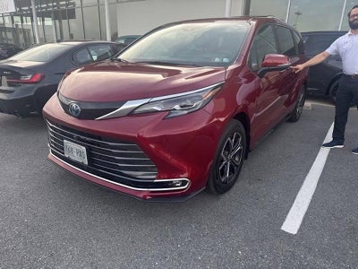 2025 Toyota Sienna Platinum AWD 7-Passenger (GS)