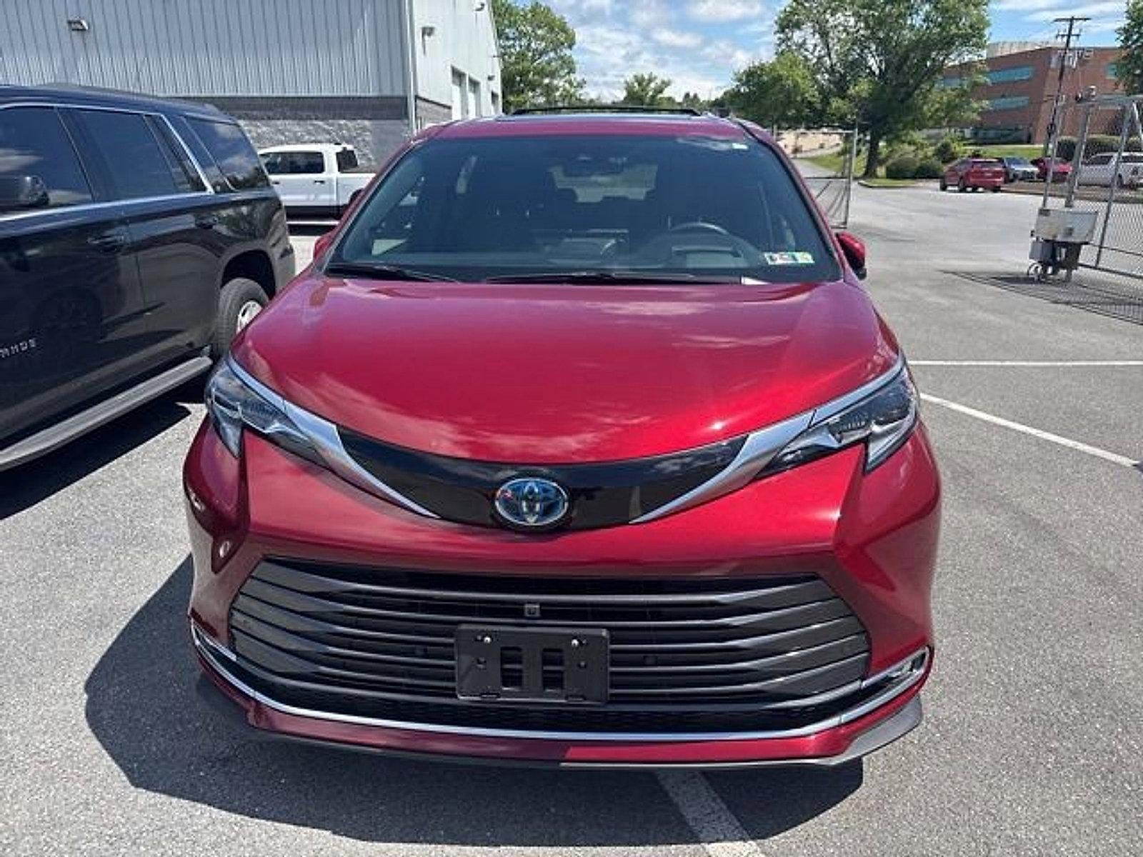 2025 Toyota Sienna Platinum AWD 7-Passenger (GS)