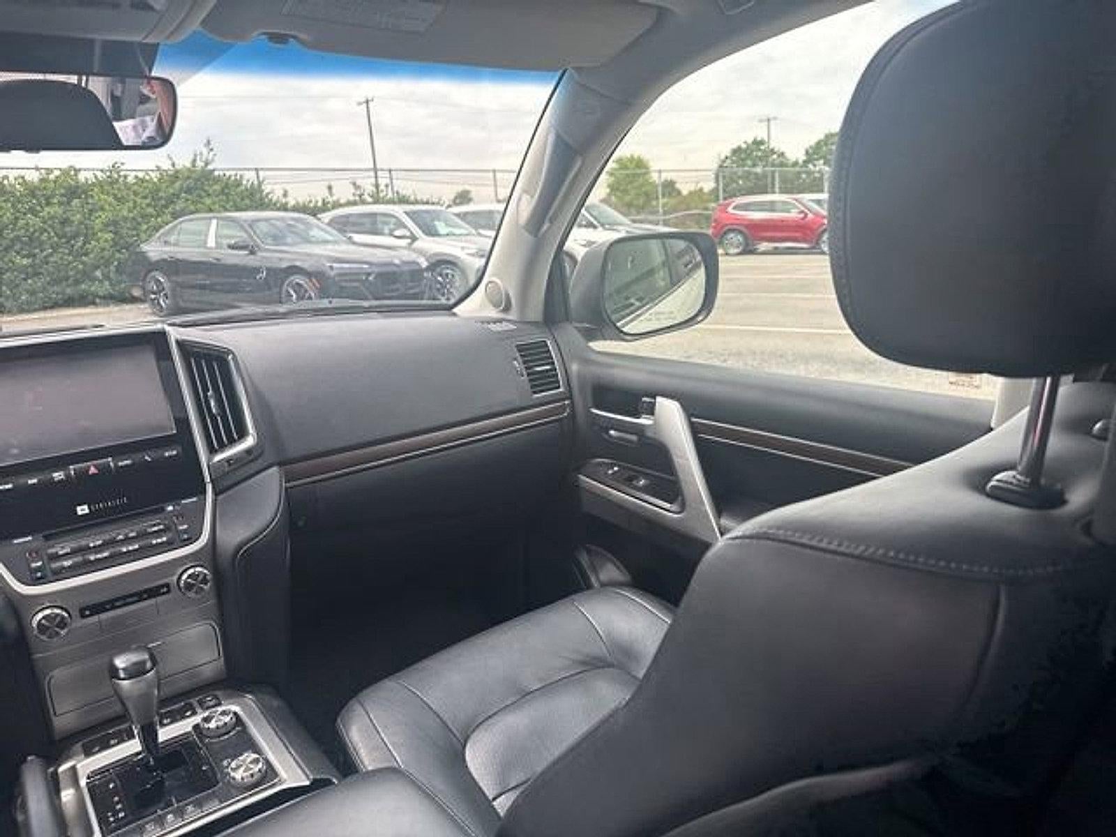 2016 Toyota Land Cruiser 4dr 4WD (GS)