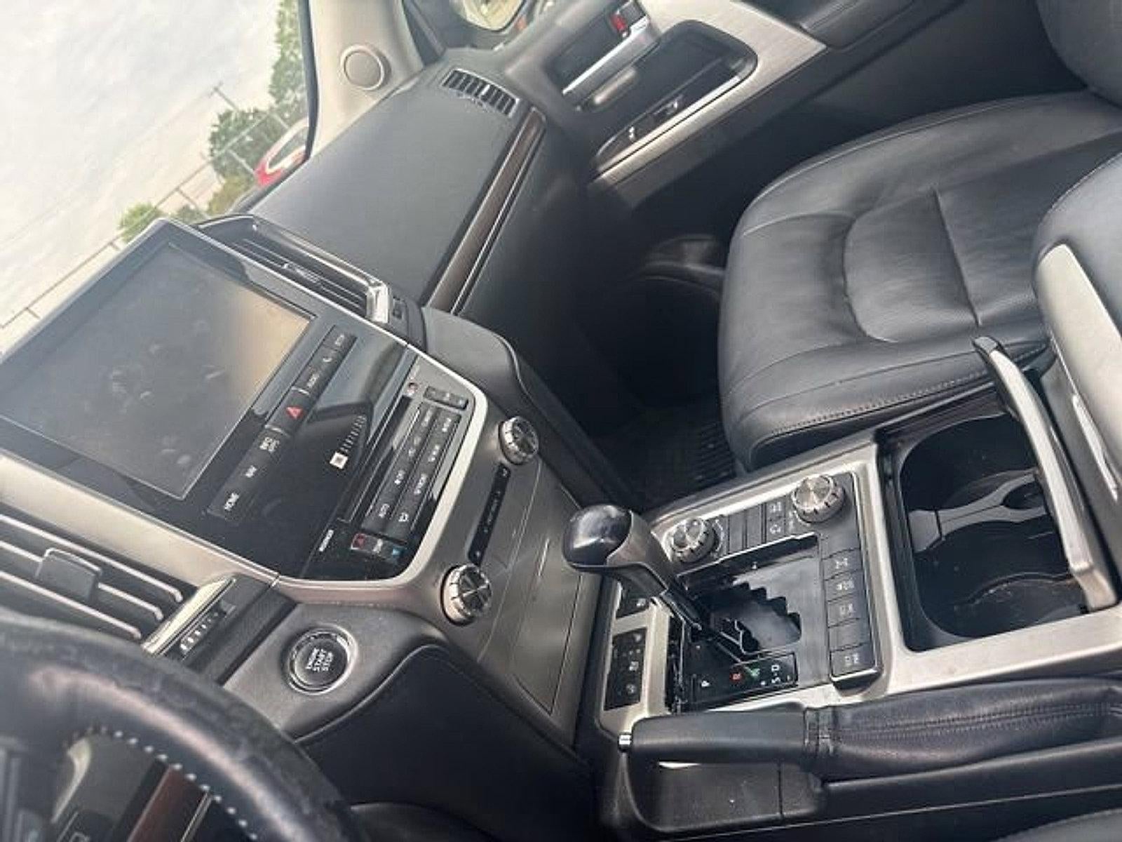 2016 Toyota Land Cruiser 4dr 4WD (GS)