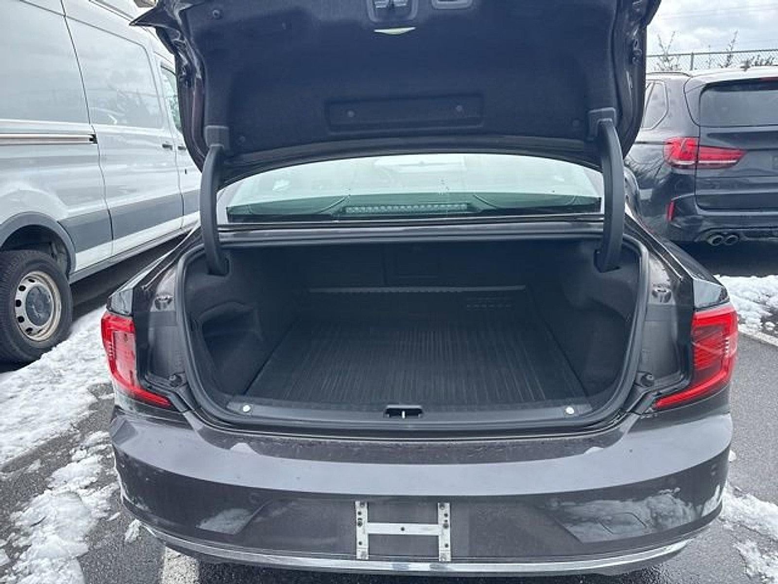 2022 Volvo S90 Recharge Plug-In Hybrid T8 eAWD PHEV R-Design Extended Range