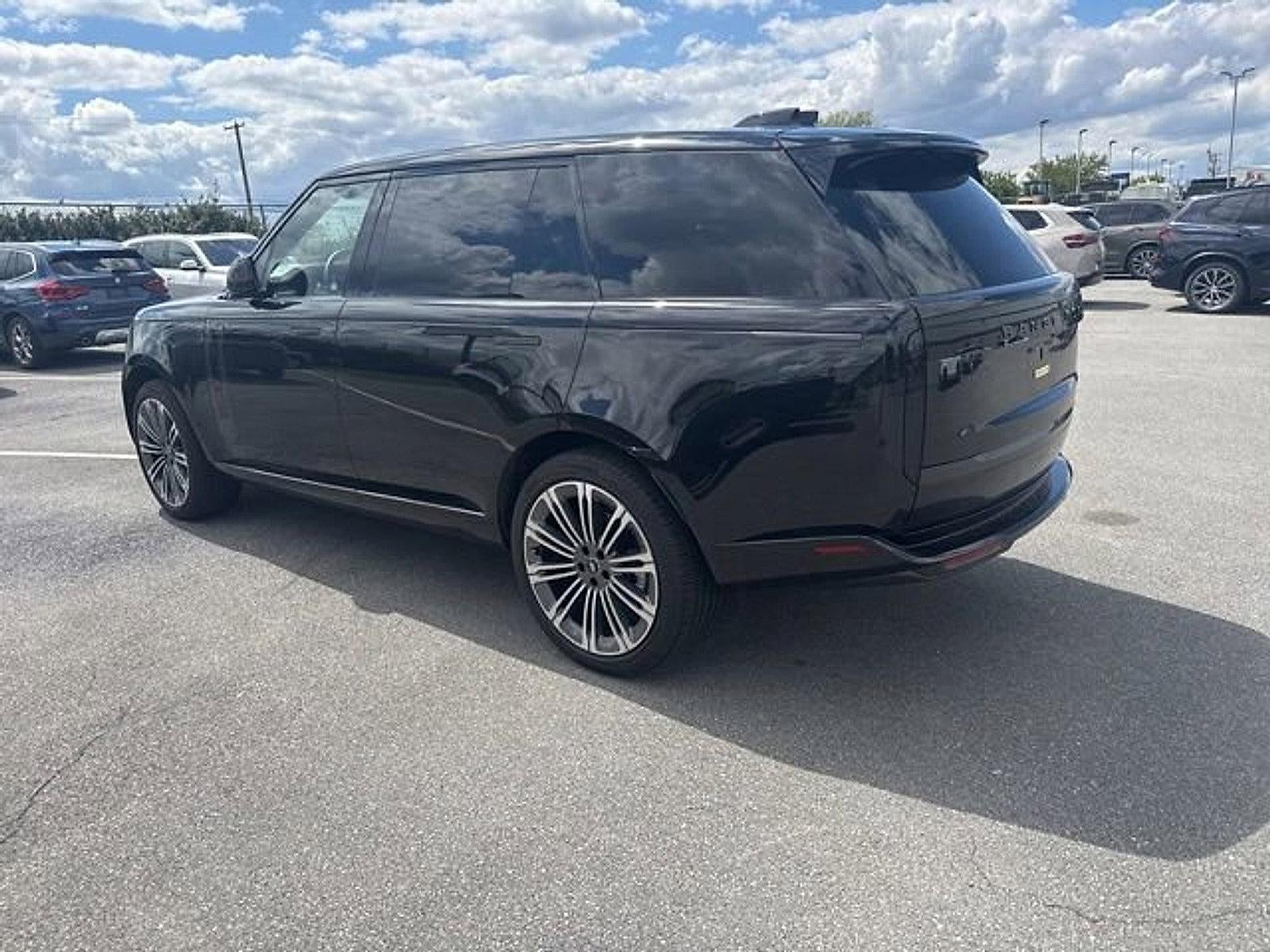 2025 Land Rover Range Rover P400 SE LWB 7 Seat