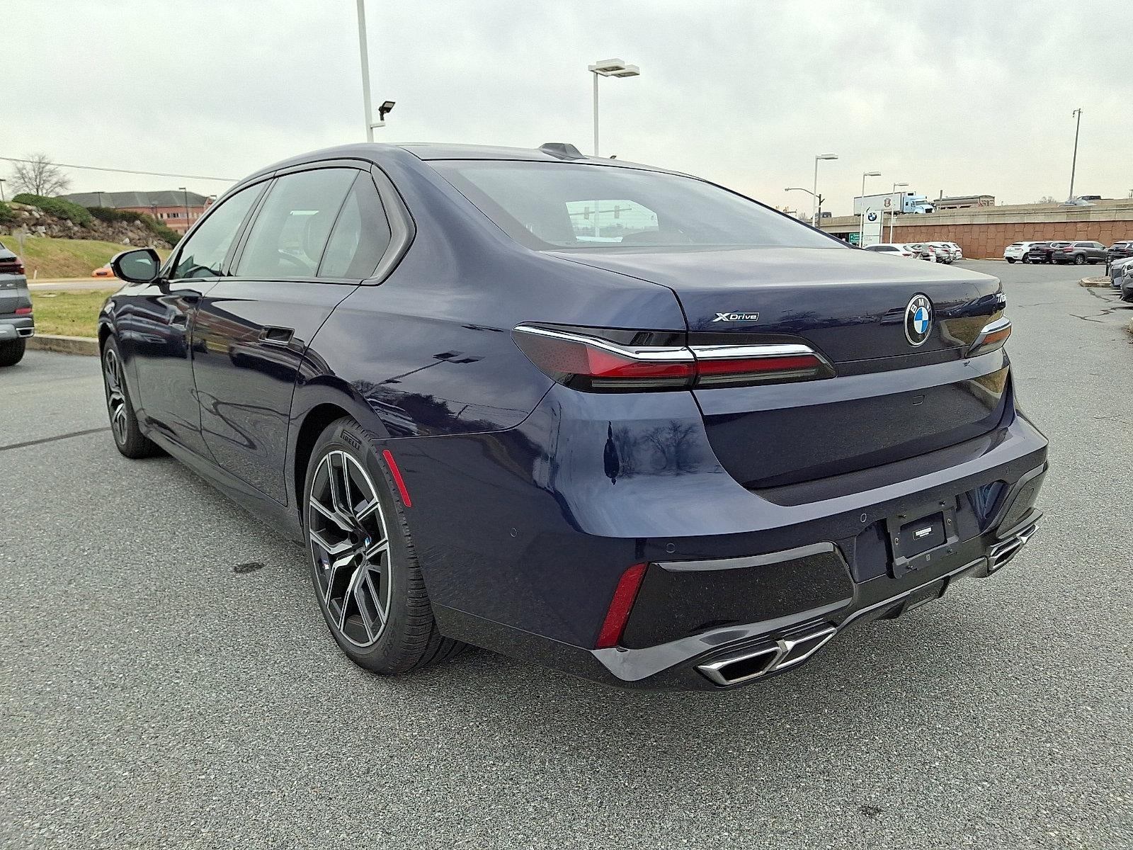 2023 BMW 760i xDrive Sedan
