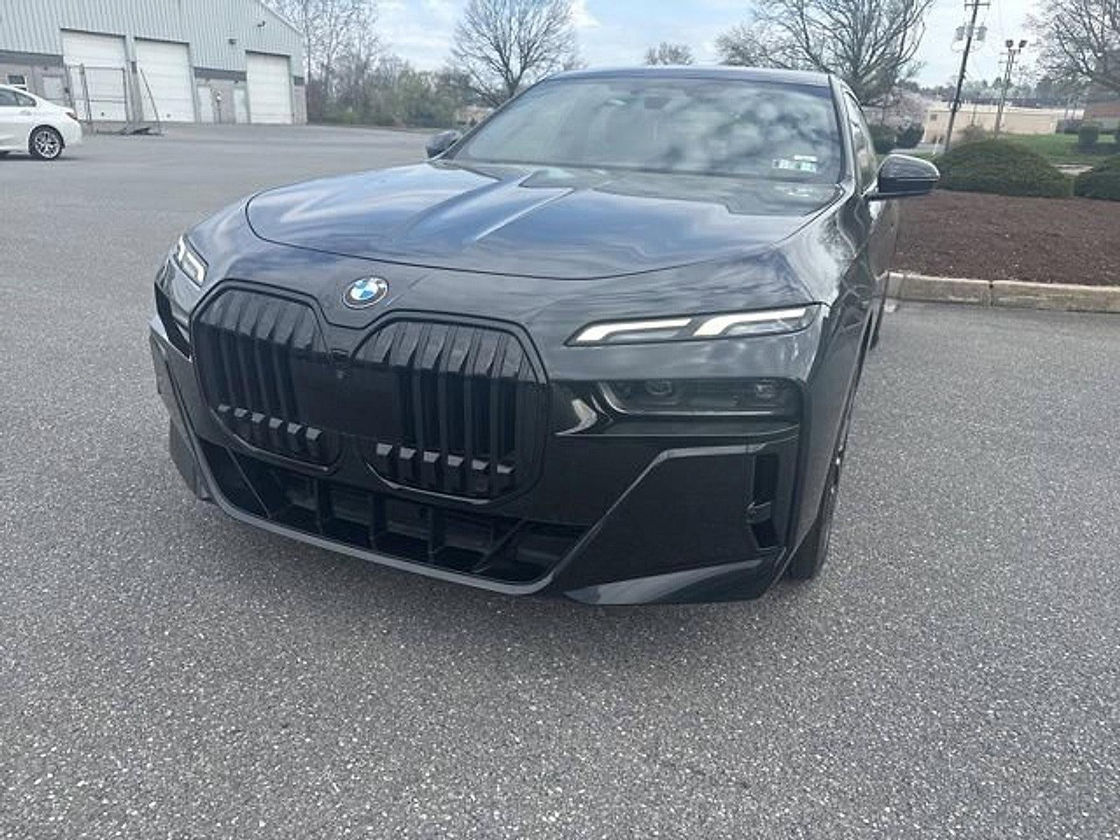 2023 BMW 760i xDrive Sedan